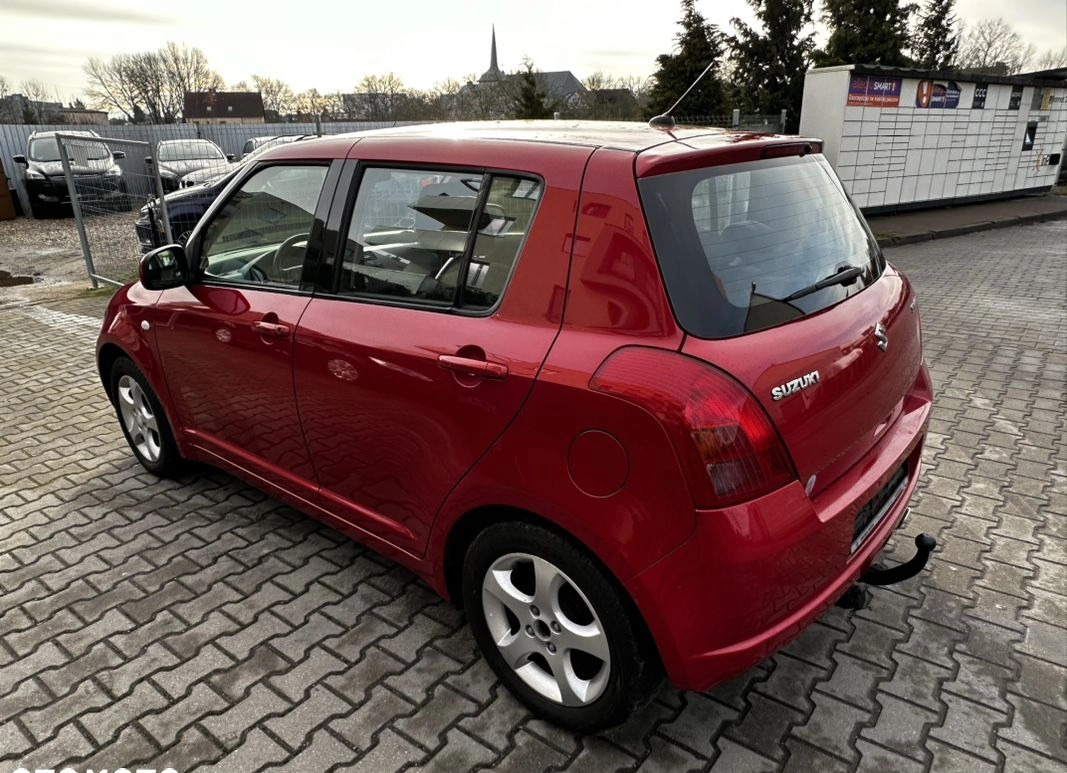 Suzuki Swift cena 12900 przebieg: 199000, rok produkcji 2007 z Szczecin małe 529